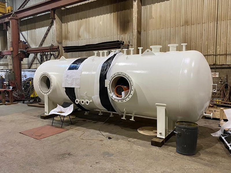 Pressure Vessels & Tanks 