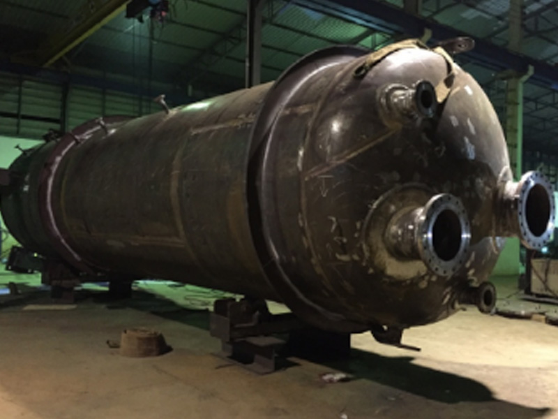 Pressure Vessels & Tanks 