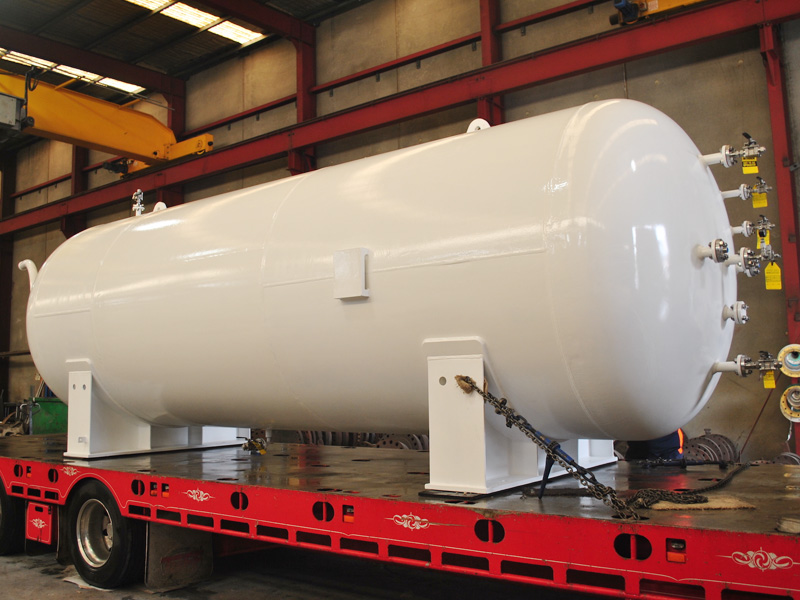 Pressure Vessels & Tanks 